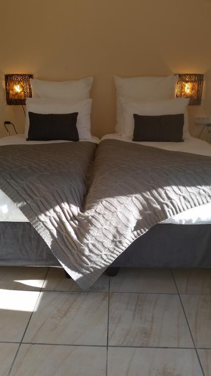 African Phoenix Guest Lodge Johannesburg Esterno foto